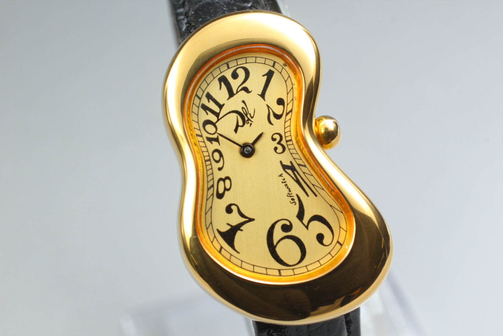 New Battery [N MINT-] Salvador Dali softwatch Exaequo 022146 Gold Men's Qz Watch