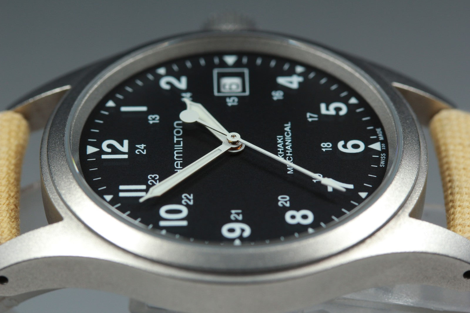 [w/ Box] Hamilton Khaki Field Mechanical H694390 38mm Manual Black Men's Watch
