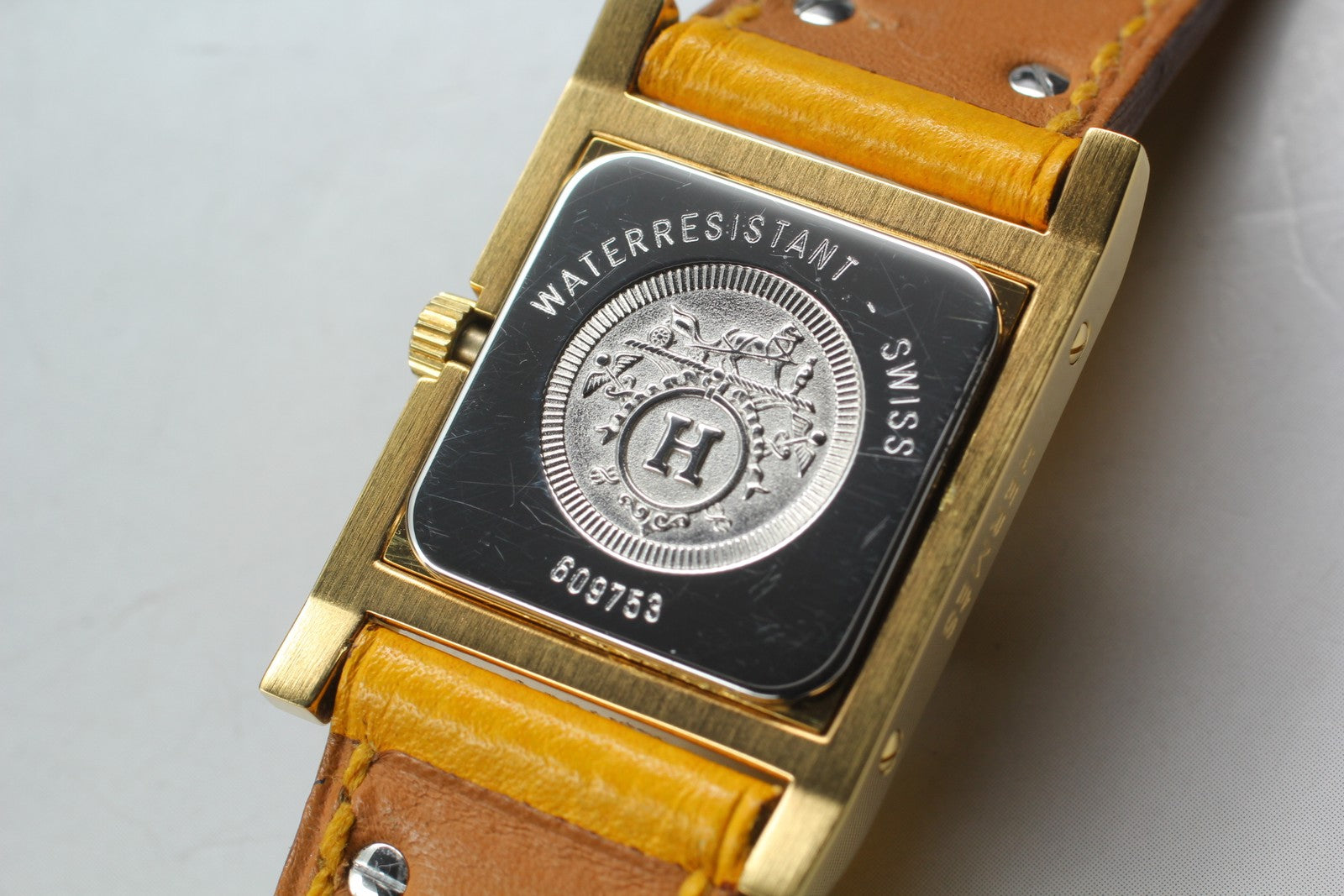 [Near MINT- Box] HERMES Medor Gold Yellow "W" Woman's Quartz Watch From JAPAN