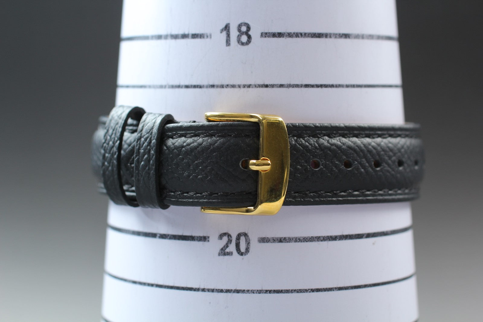 Vintage OMEGA De Ville 196.0312.1 Cal.1430 Gold Black 32mm Quartz Men's Watch