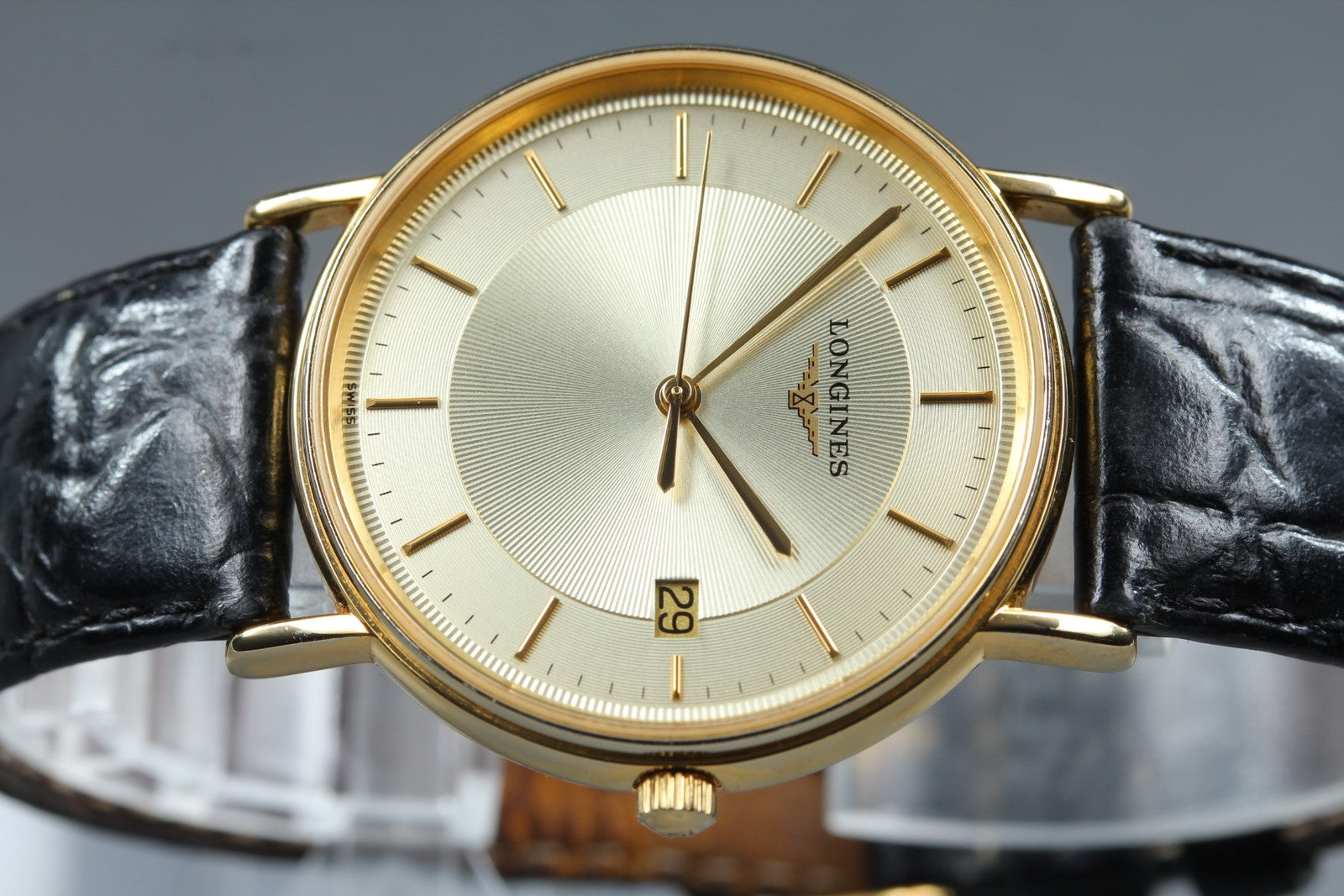 Vintage LONGINES Grand Classic L4.720.2 Quartz Gold Men's Watch 32mm From JAPAN