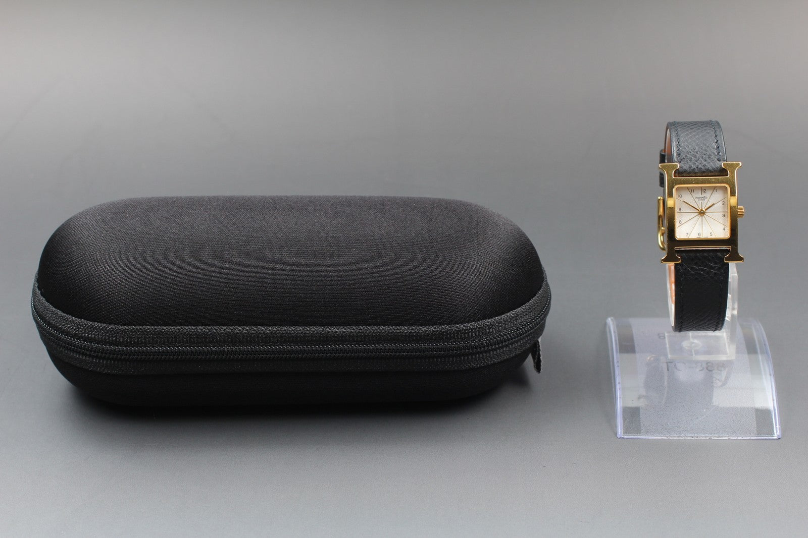 [Exc+5] HERMES H Watch HH1.201 Gold Black "N" 21mm Woman's Watch Quartz JAPAN