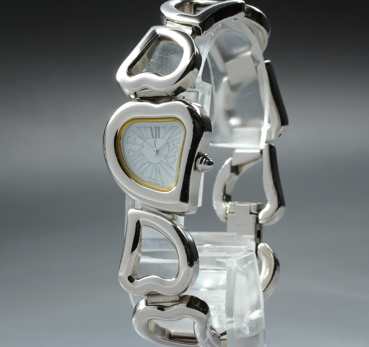 Yves Saint Laurent Heart Silver 4520-H15556 24mm Women's Watch Quartz Vintage