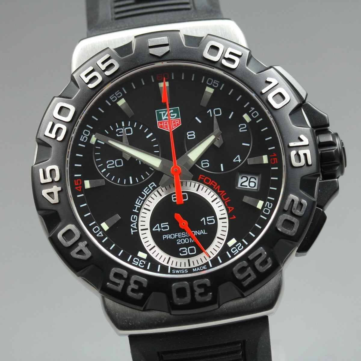 New Batt TAG HEUER Formula 1 CAH1110 Quartz Chronograph Men's Watch 41mm JAPAN
