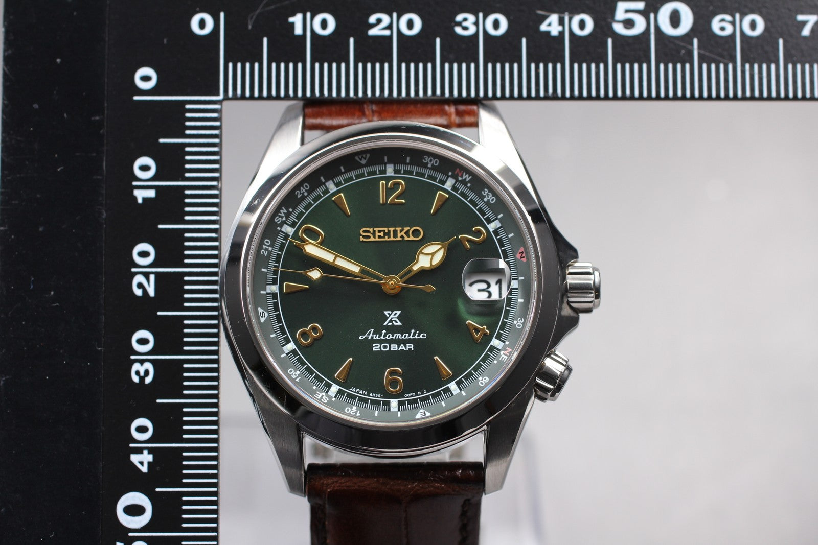 7981962