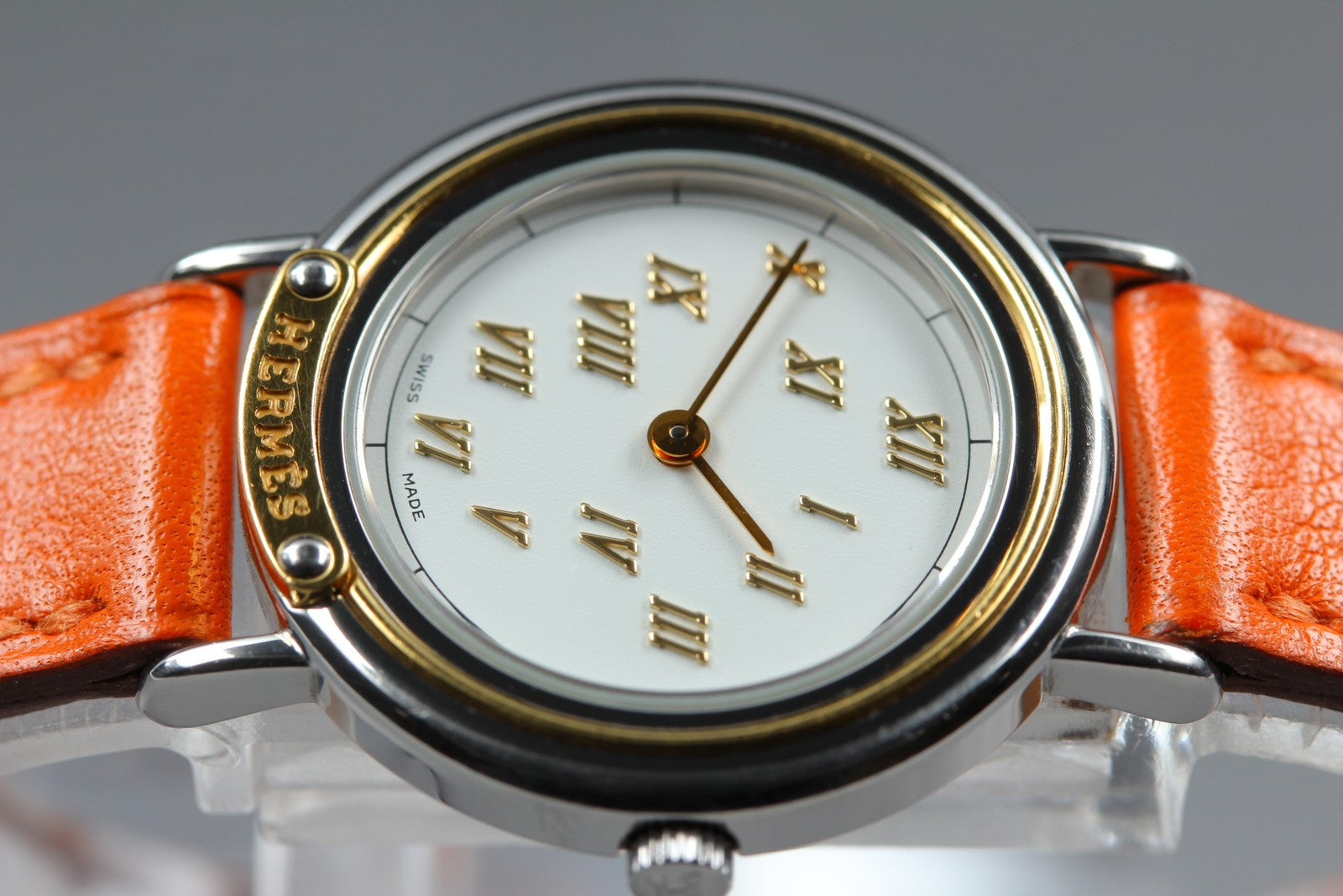 Vintage HERMES Meteor White Dial Orange "E" 24mm Woman's Watch Quartz [w /Box]