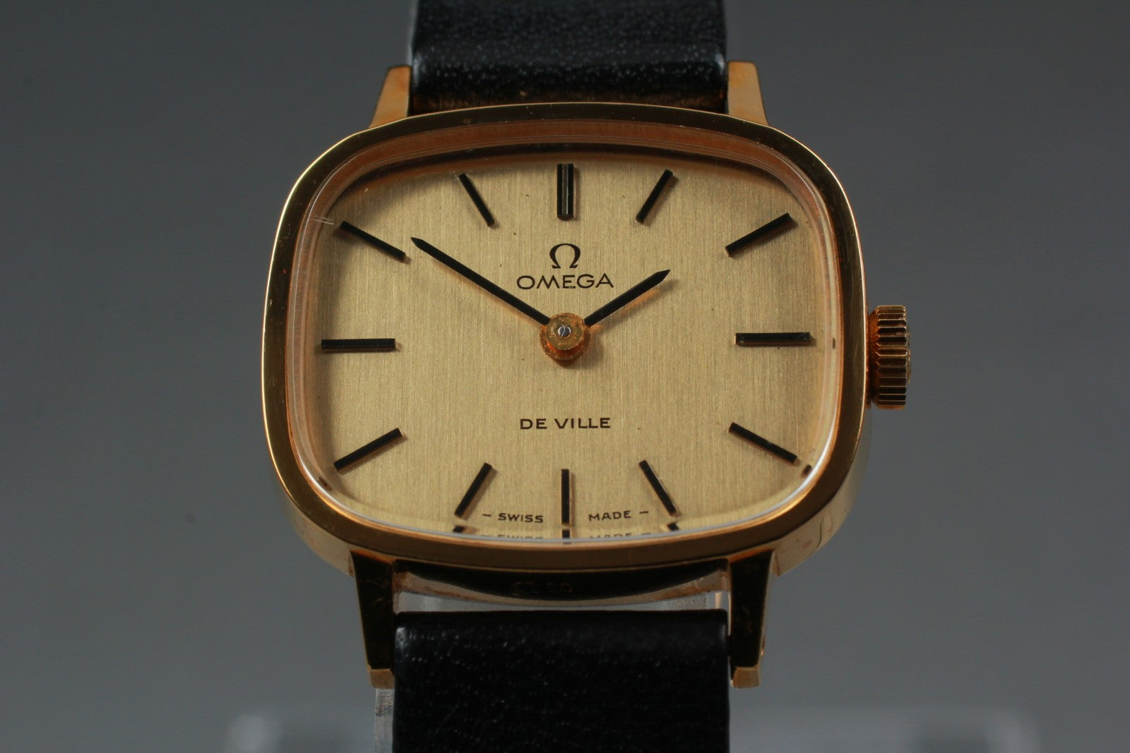 Vintage Exc+5 Box OMEGA De Ville Cal.625 511.0413 24mm Gold Manual Women's Watch