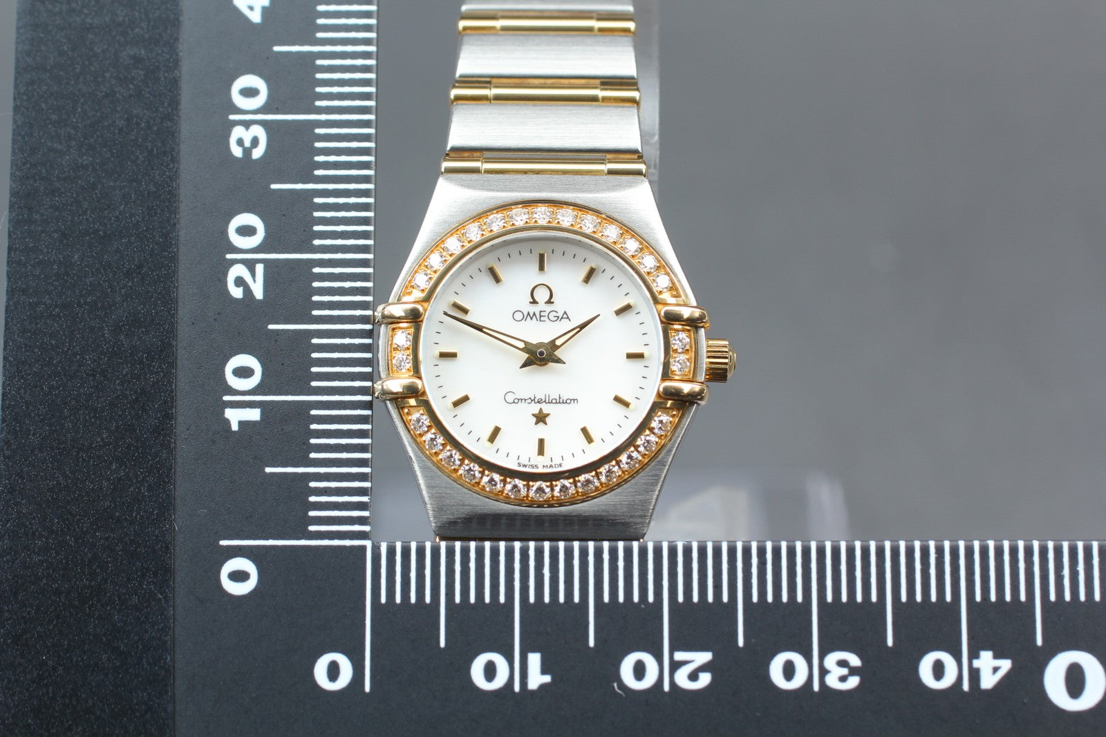 OMEGA Constellation Mini 895.1203 Cal.1456 Diamond 22mm Quartz Womens Watch