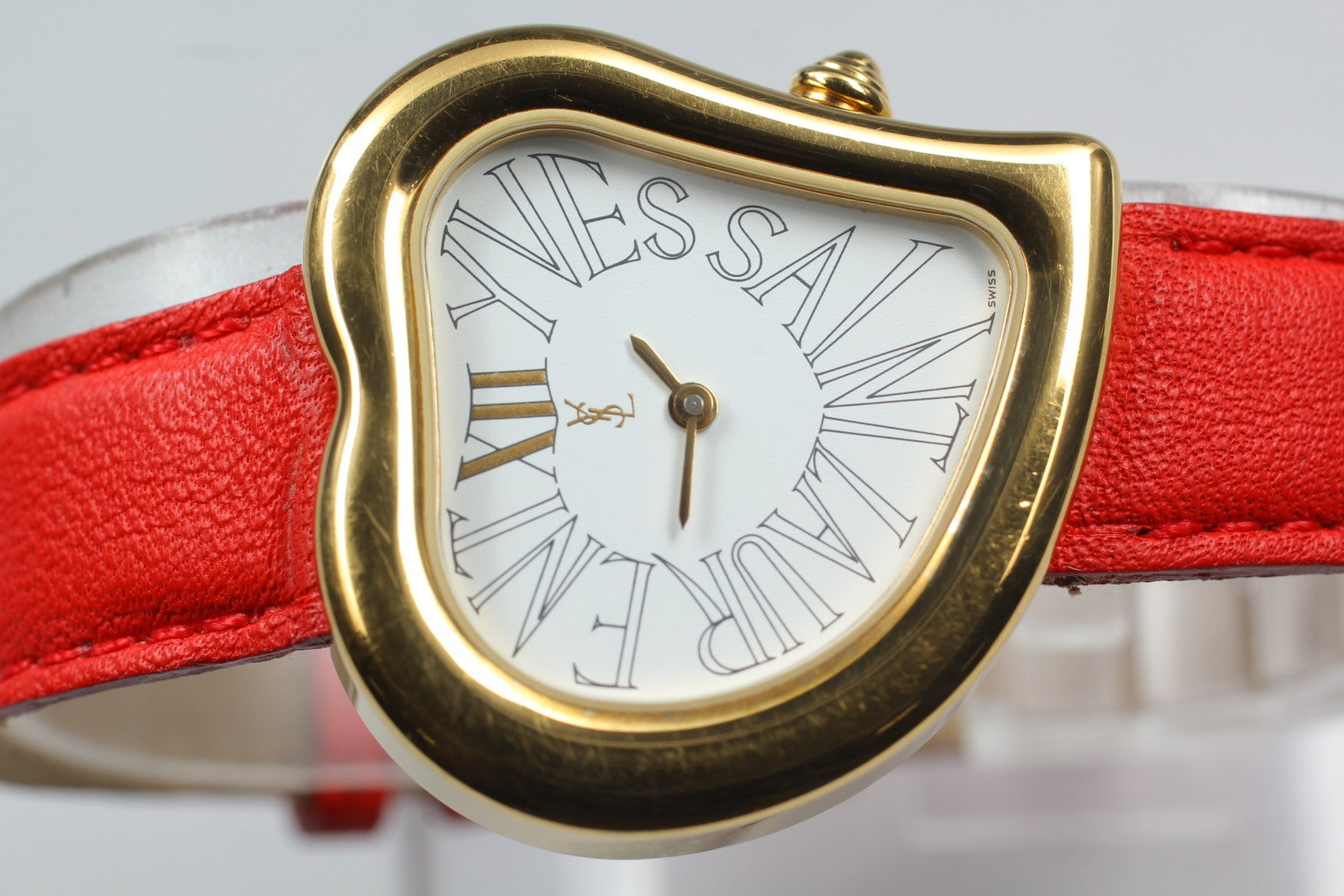 [Exc+5] Yves Saint Laurent Heart Gold Red 30mm Women's Watch Quartz JAPAN