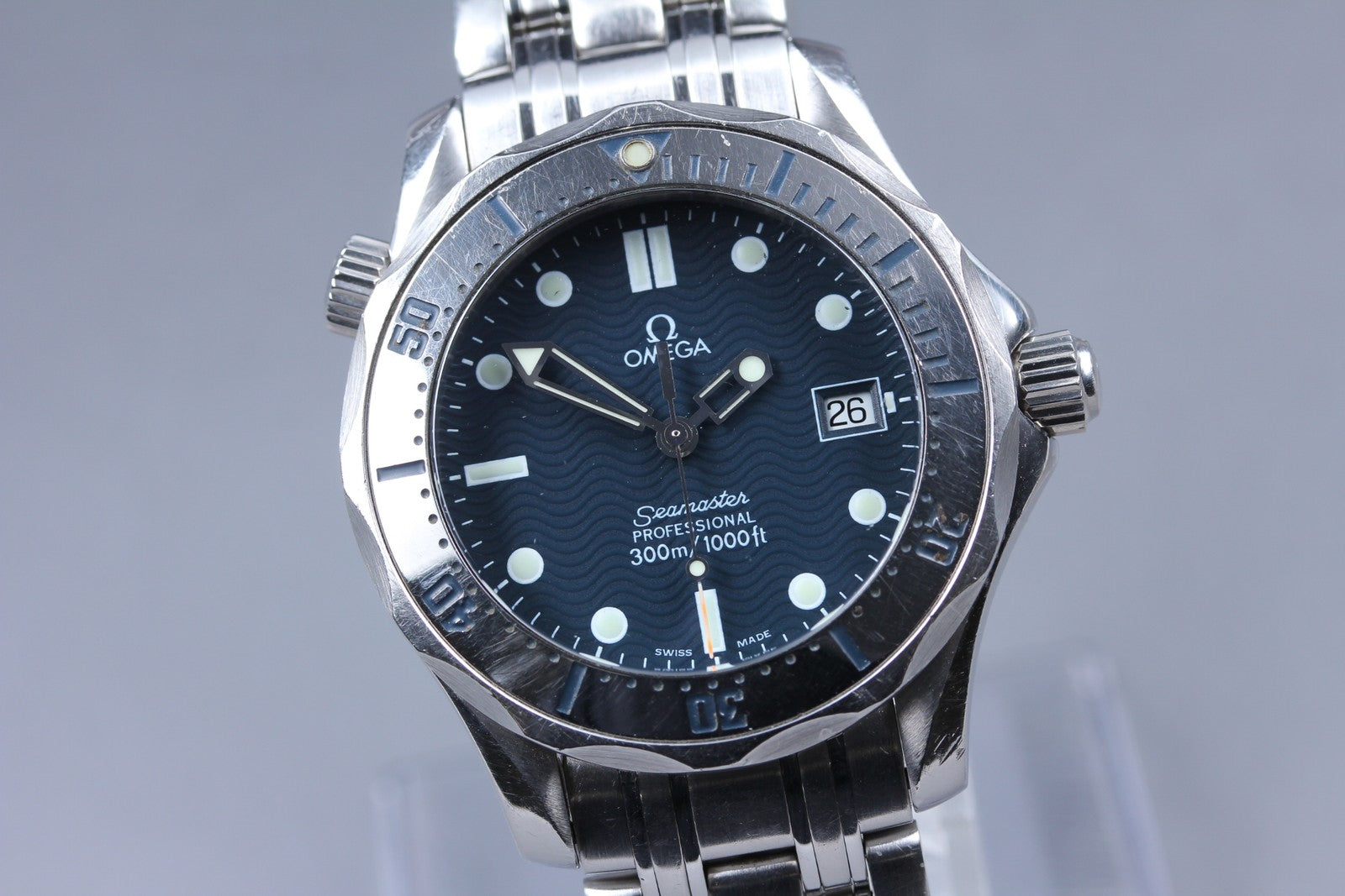 Vintage OMEGA Seamaster 300M 2562.80 Black Quartz Men's Watch 36mm JAPAN