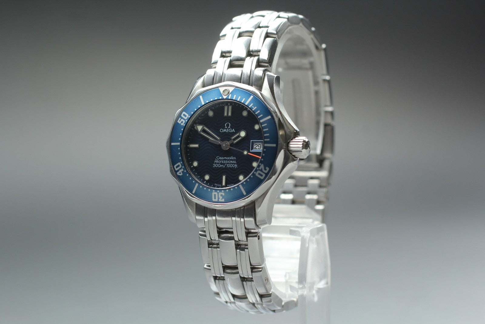 New Batt[Exc+5]Box OMEGA Seamaster 300M 2583.8 Quartz Blue Women Watch 28mm JP