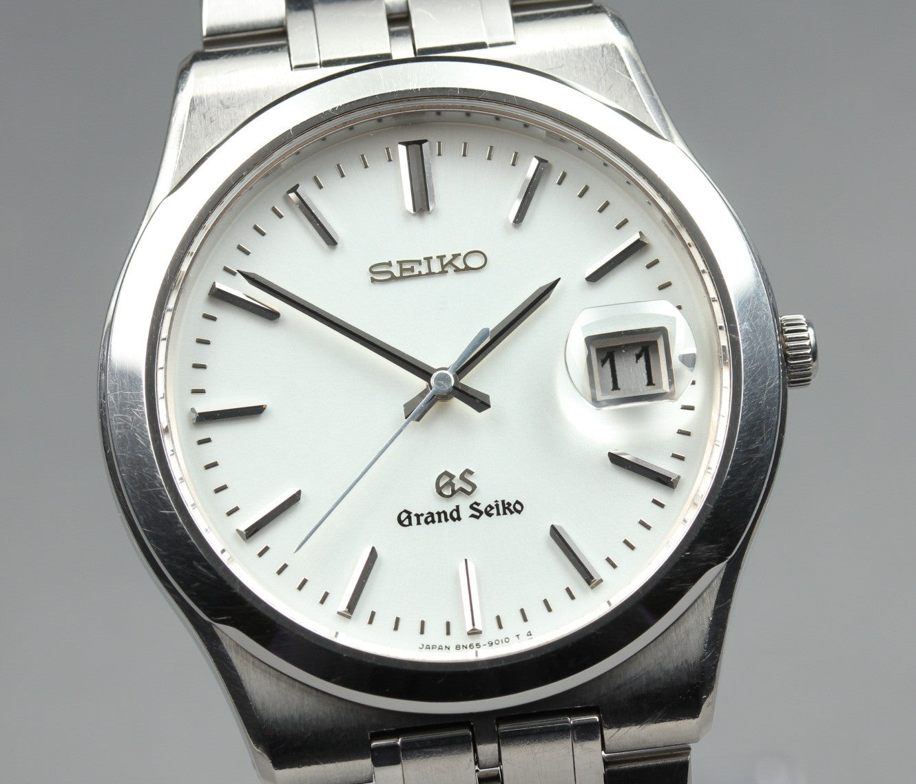 GRAND SEIKO 8N65-9010 GS 36mm Silver White Dial Date Quartz Men's Watch Vintage