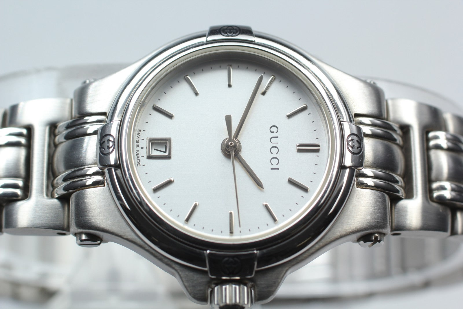 Vintage [Near MINT-Box] Gucci 9040L Silver Date 26mm Women’s Quartz Watch JAPAN