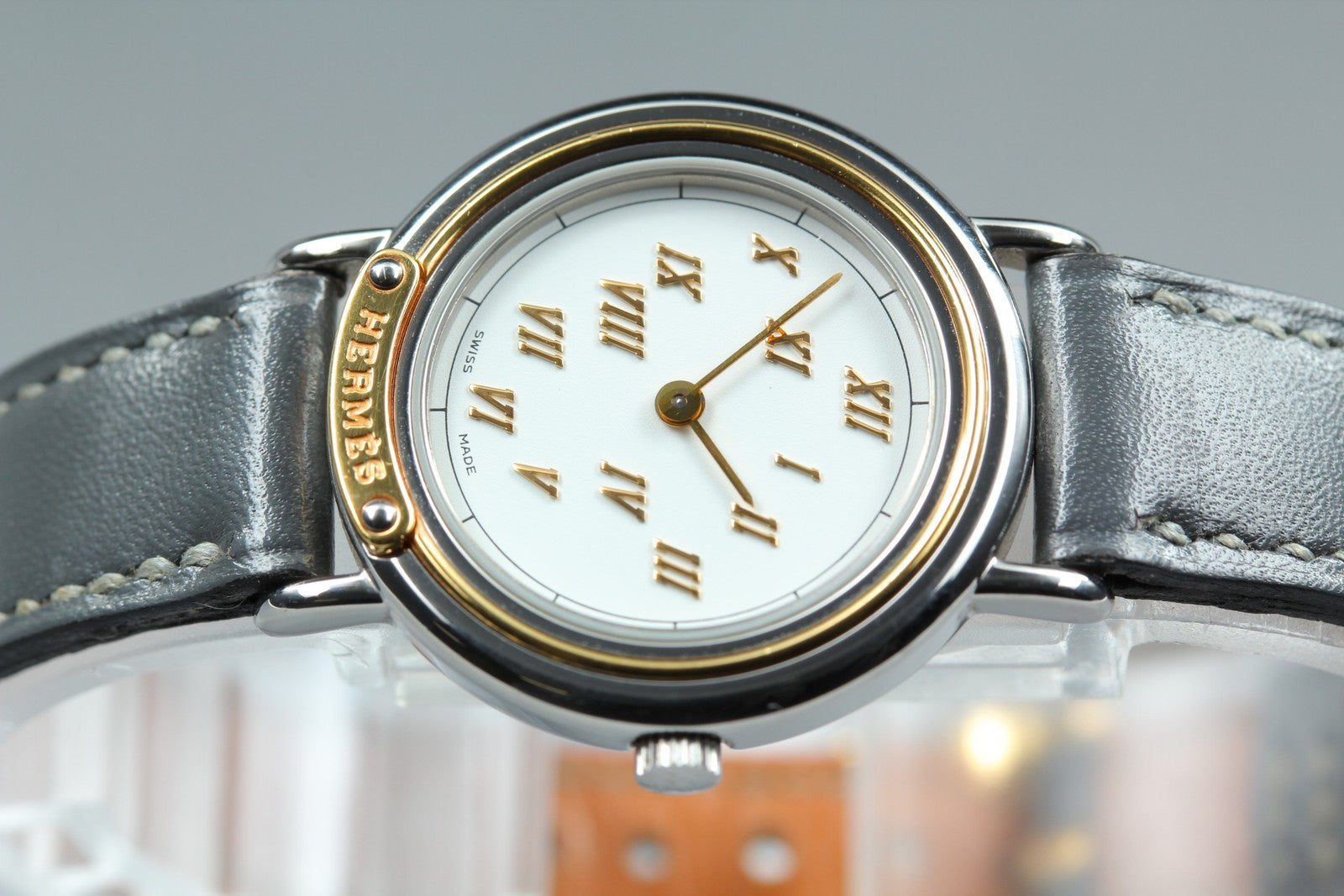 Vintage HERMES Meteor White Dial Gray "P" 24mm Woman's Watch Quartz  [w /Box]
