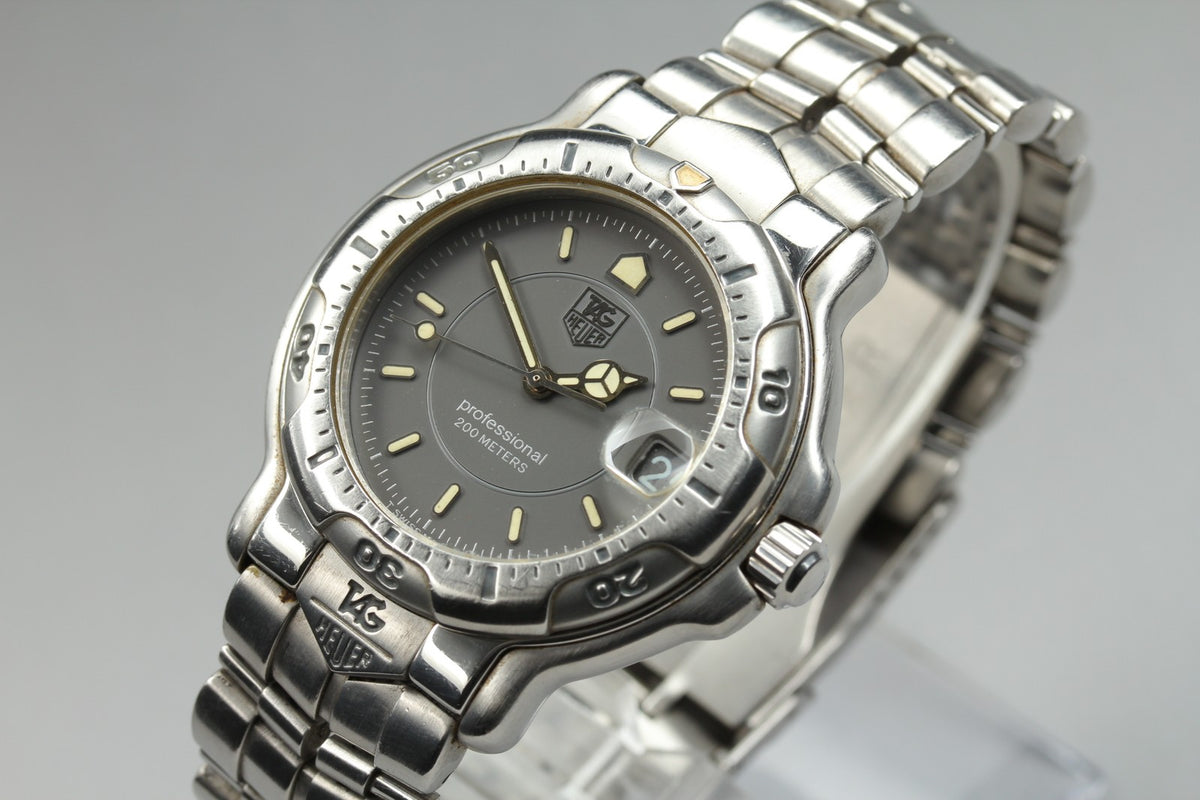 TAG HEUER Professional 6000 WH1112 Quartz Men's Gray Dial Watch 37mm From JAPAN