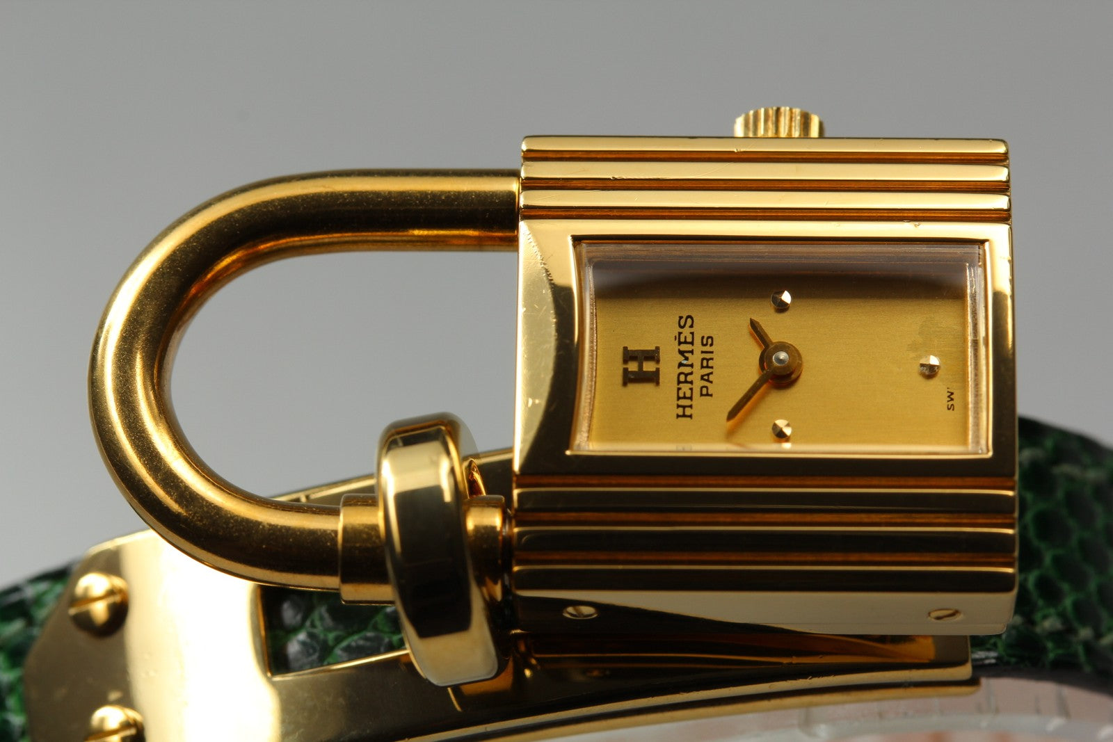 Overhauled [Exc+5 Box] HERMES Kelly Watch Gold Green "S" Woman's Quartz Watch