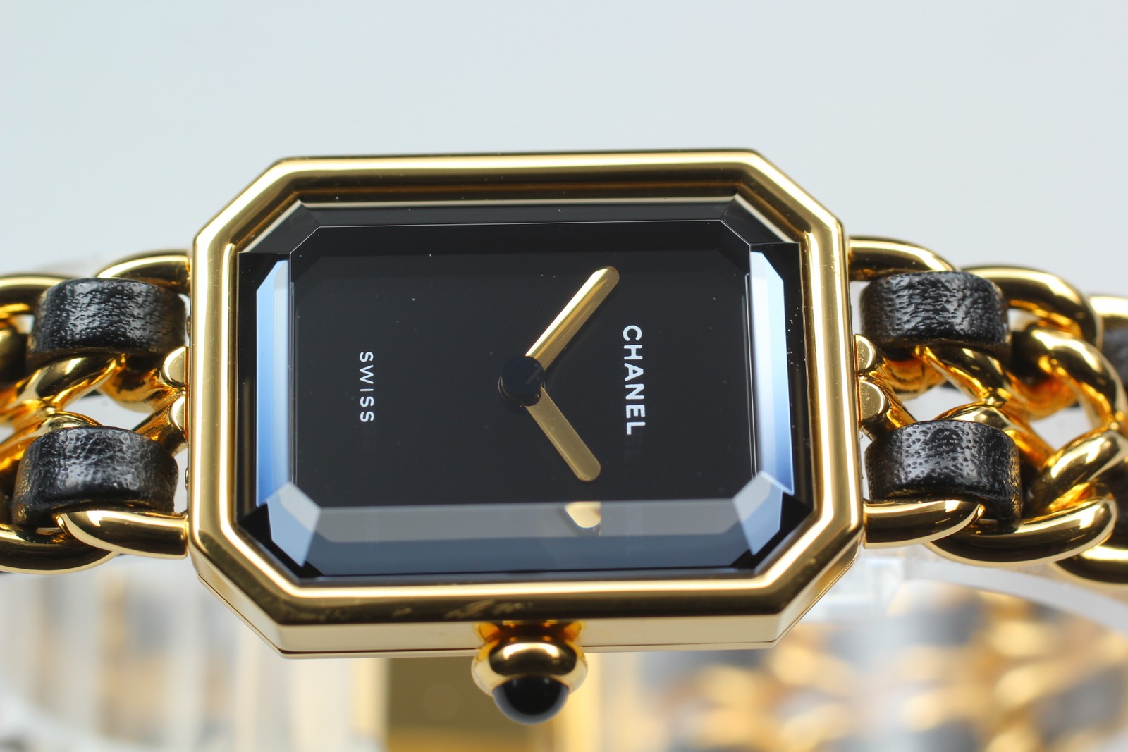 [Near MINT- Box] CHANEL Premiere L Size Black Dial 20mm Gold Quartz Womens Watch