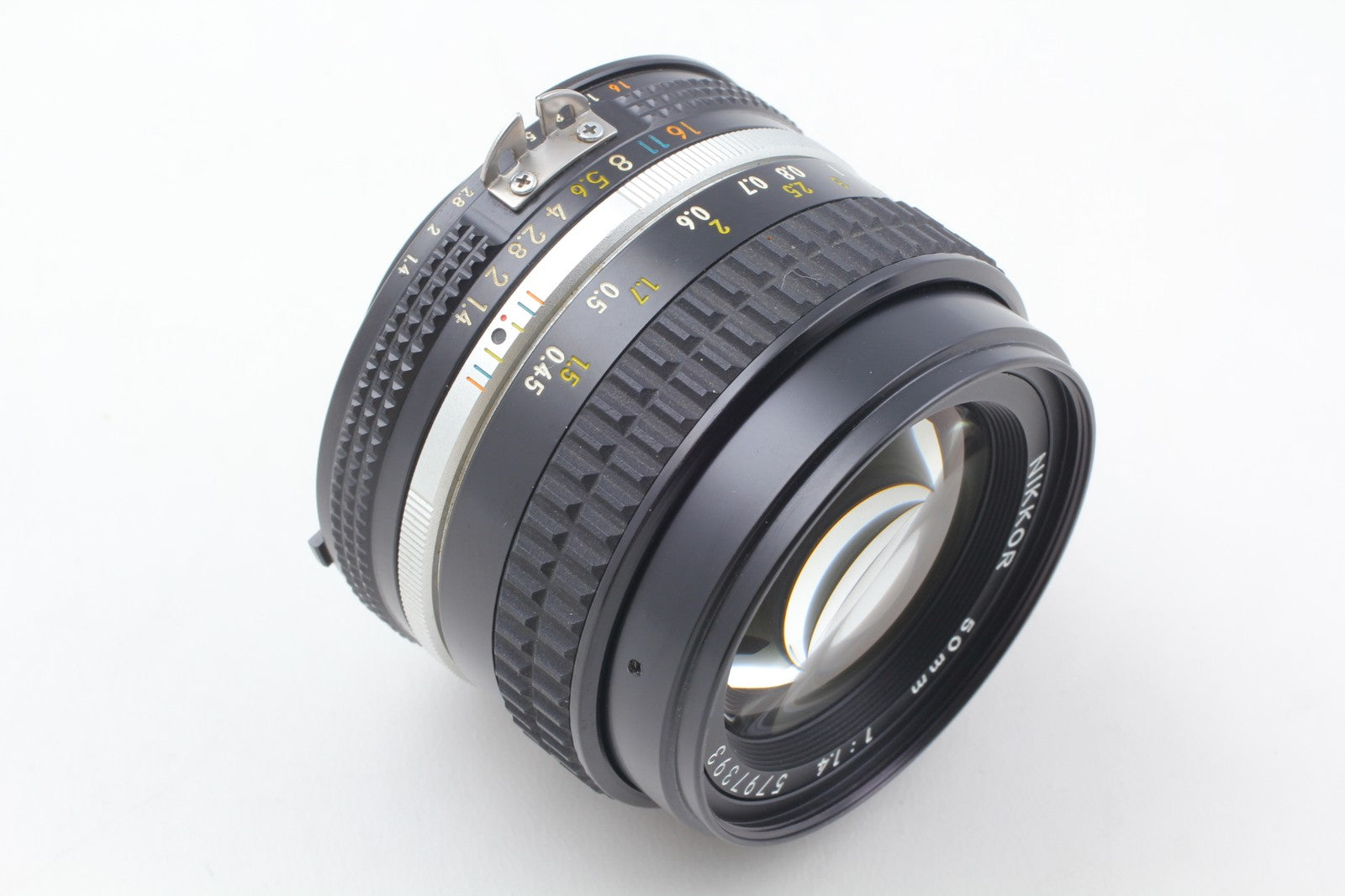 SIC [Near MINT] S/N 579xxxx Nikon Nikkor Ai-s Ais 50mm f1.4 MF Lens for F JAPAN