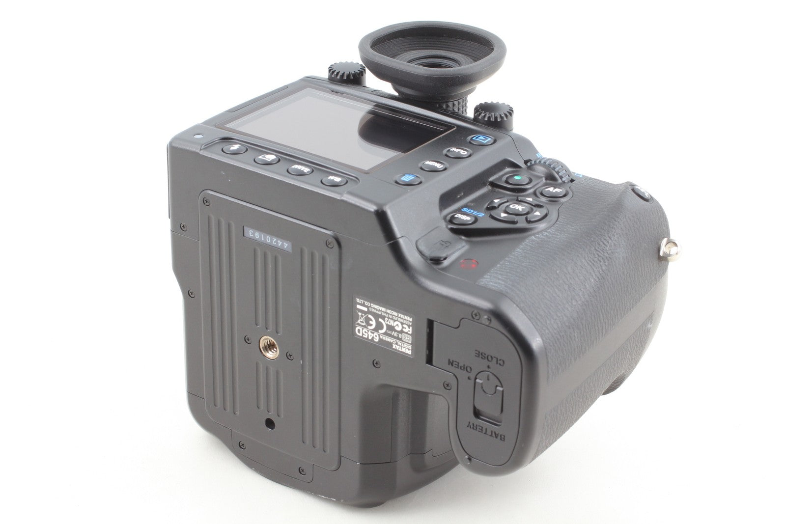 Only 1844 shots / Latest Firmware [MINT] Pentax 645D 40 MP Digital Camera JAPAN