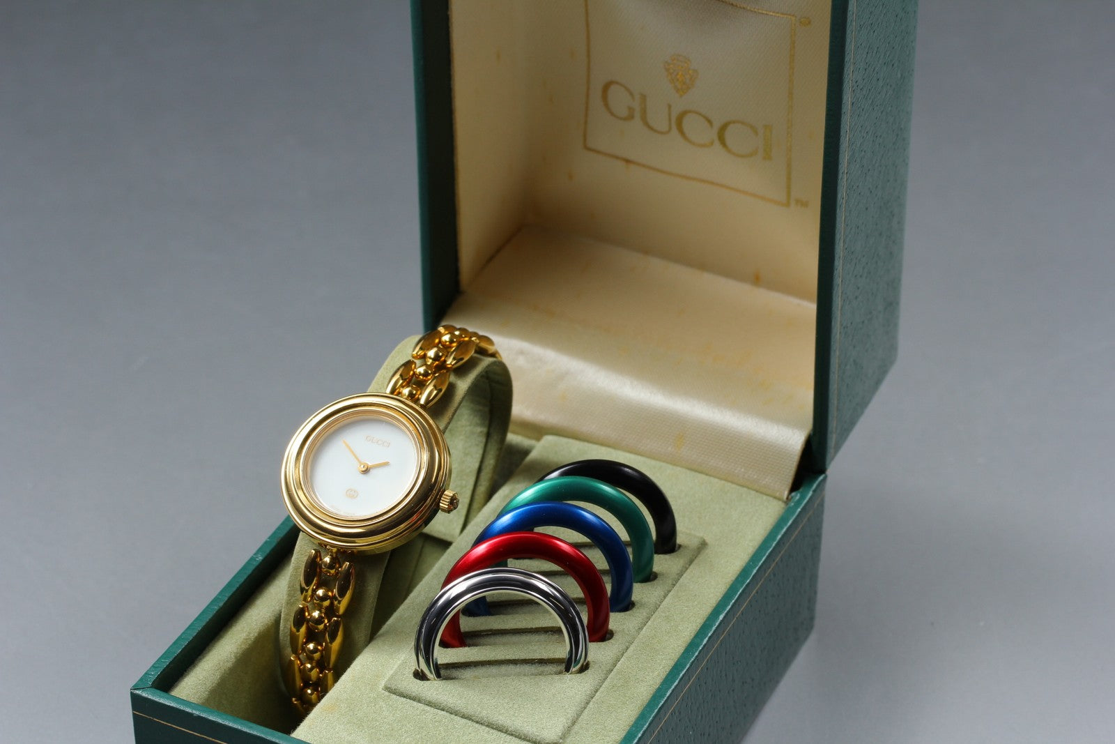 GUCCI Change Bezel 11/12 6 Colors Gold Bracelet Qz Woman’s Watch Vintage [Box]