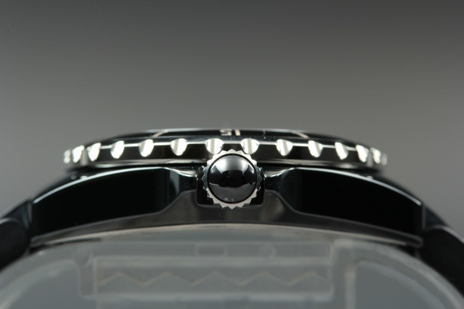 Overhauled Exc+5 Box CHANEL J12 H0681 Black Ceramic Rubber 33mm Qz Women’s Watch