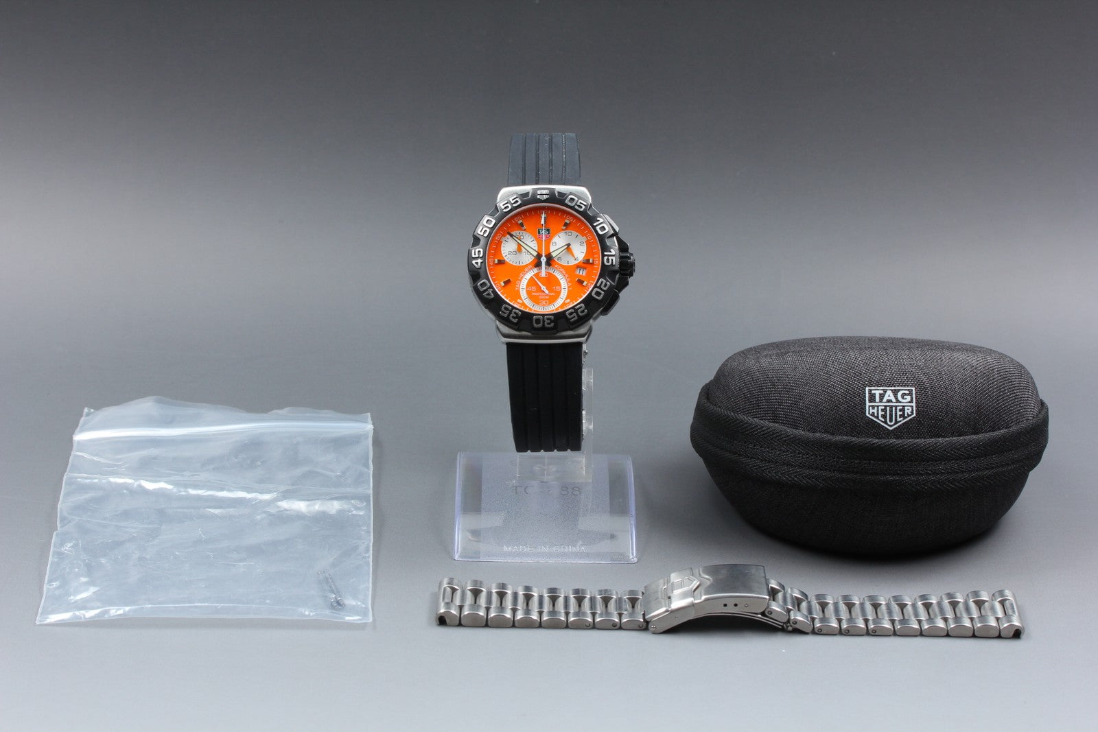 TAG Heuer Formula 1 CAH1113 Quartz Orange Chronograph Men's Watch 40mm JAPAN