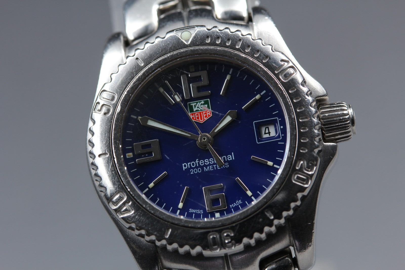 TAG Heuer Professional WT1413 Quartz Blue Dial Women's Watch 26mm JAPAN Box