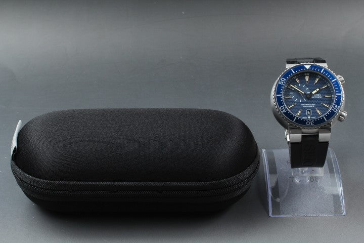 ORIS TT1 7609 Small Seconds Blue Dial Automatic Date Men's Watch 47mm JAPAN