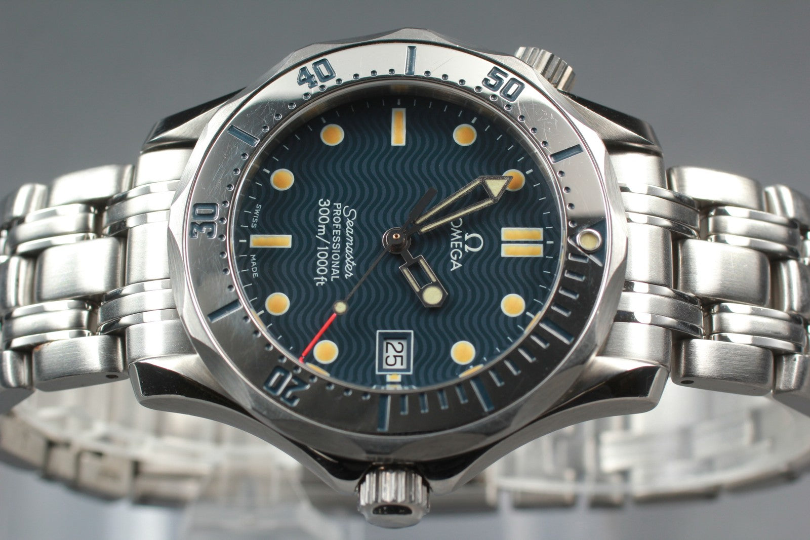 New Batt[Exc+5] OMEGA Seamaster Professional 2562.8 Quartz Men's Watch 37mm JP