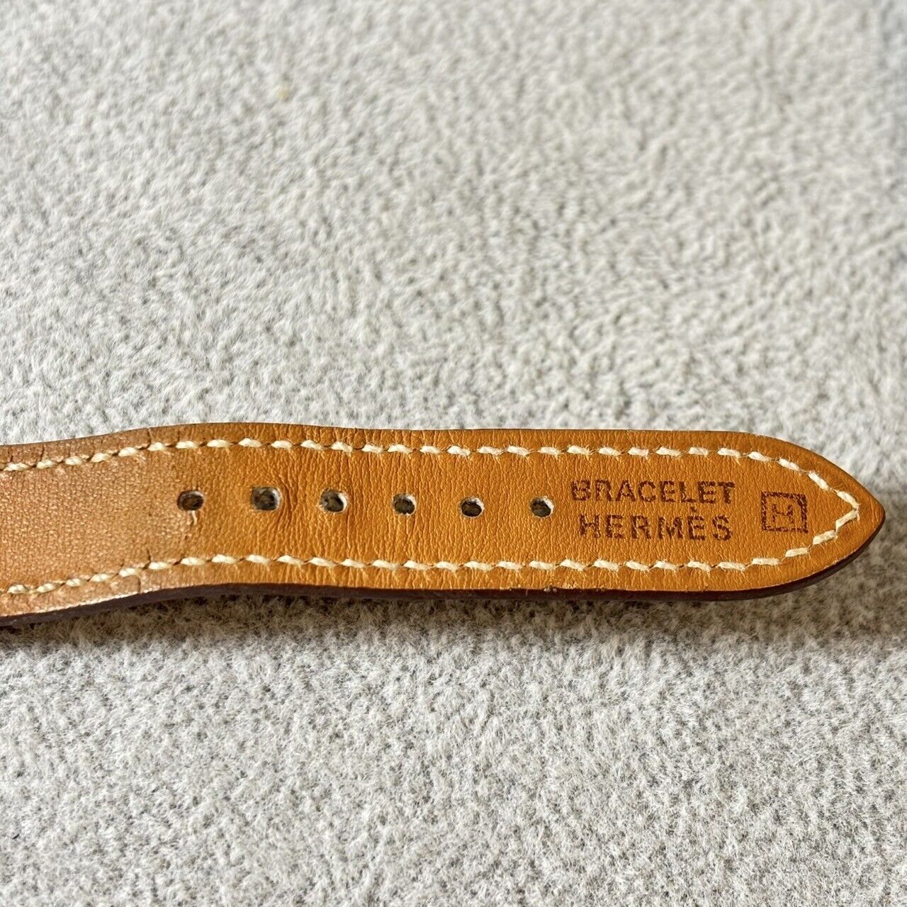 5405933