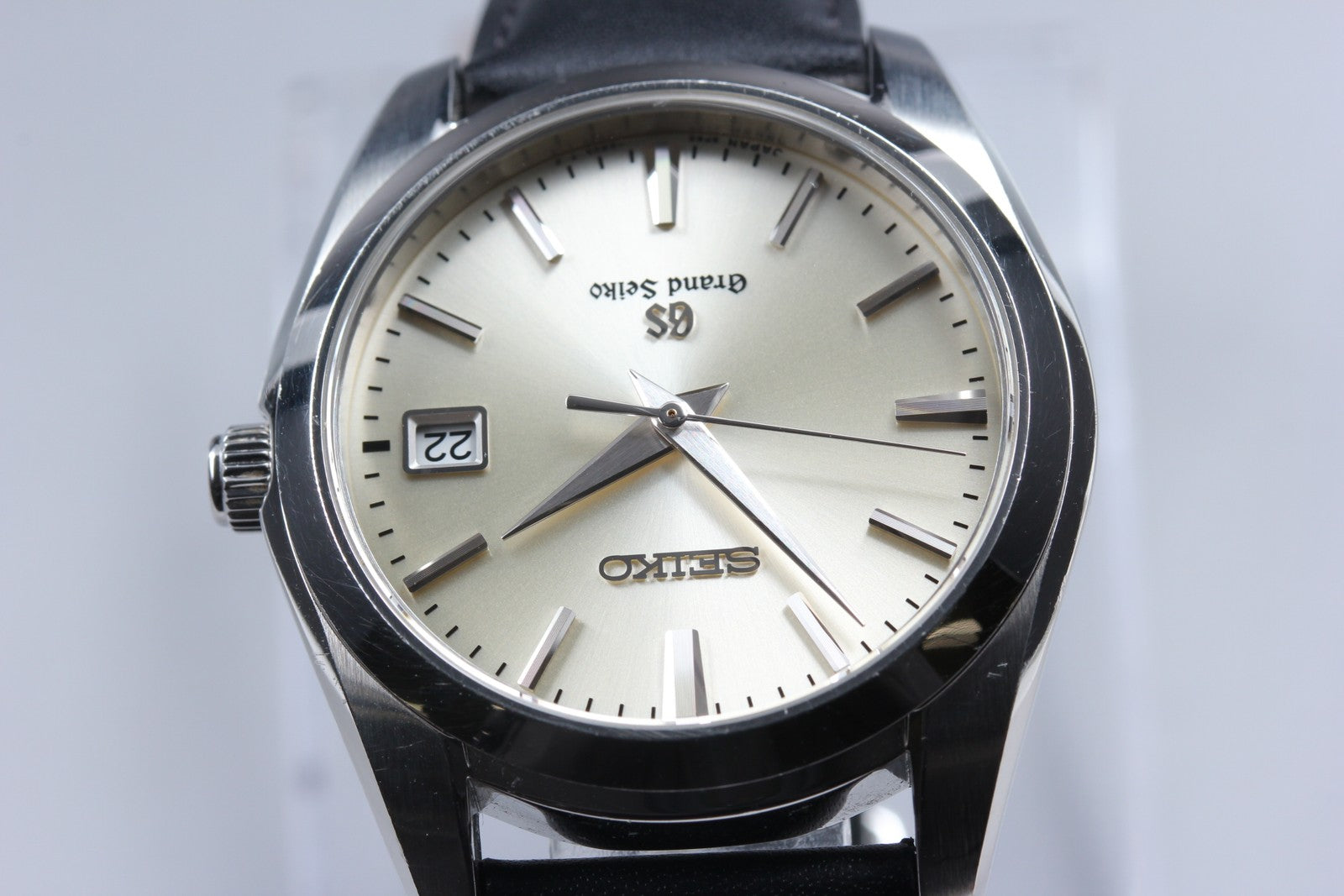 New Batt[Exc+5] SEIKO Grand Seiko 9F62-0AB0 Silver Quartz Men's Watch 36mm JAPAN