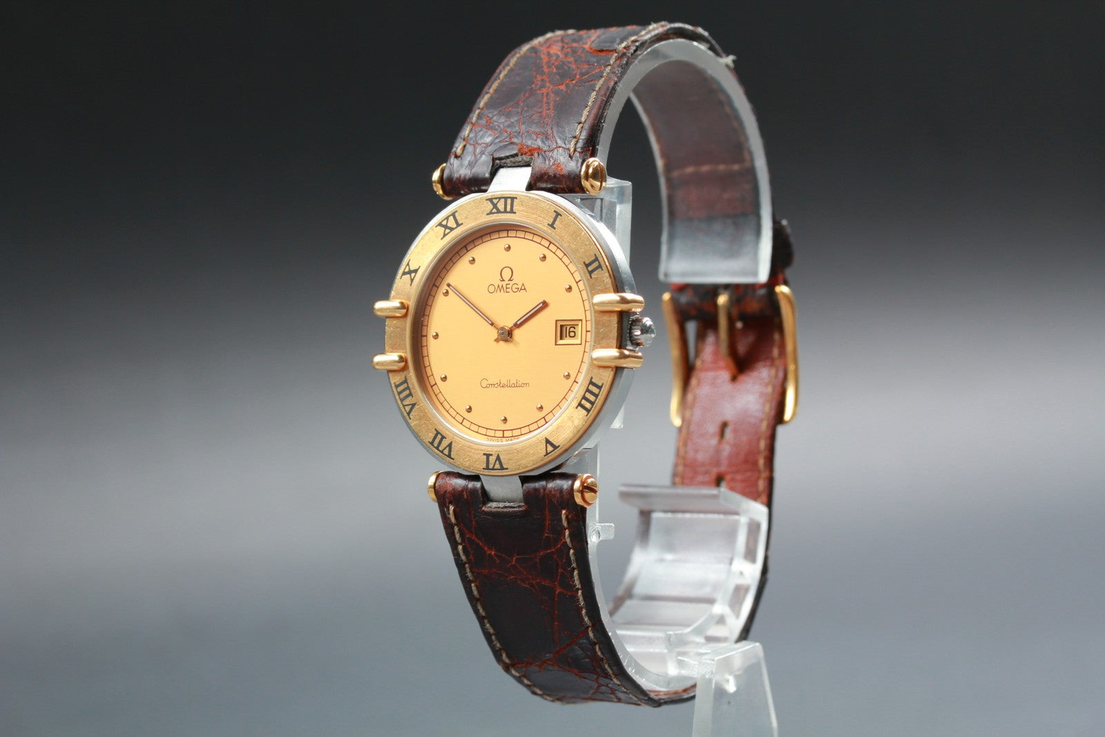 Vintage OMEGA Constellation Cal.1379 Gold Date Quartz Men's Watch 31mm JAPAN