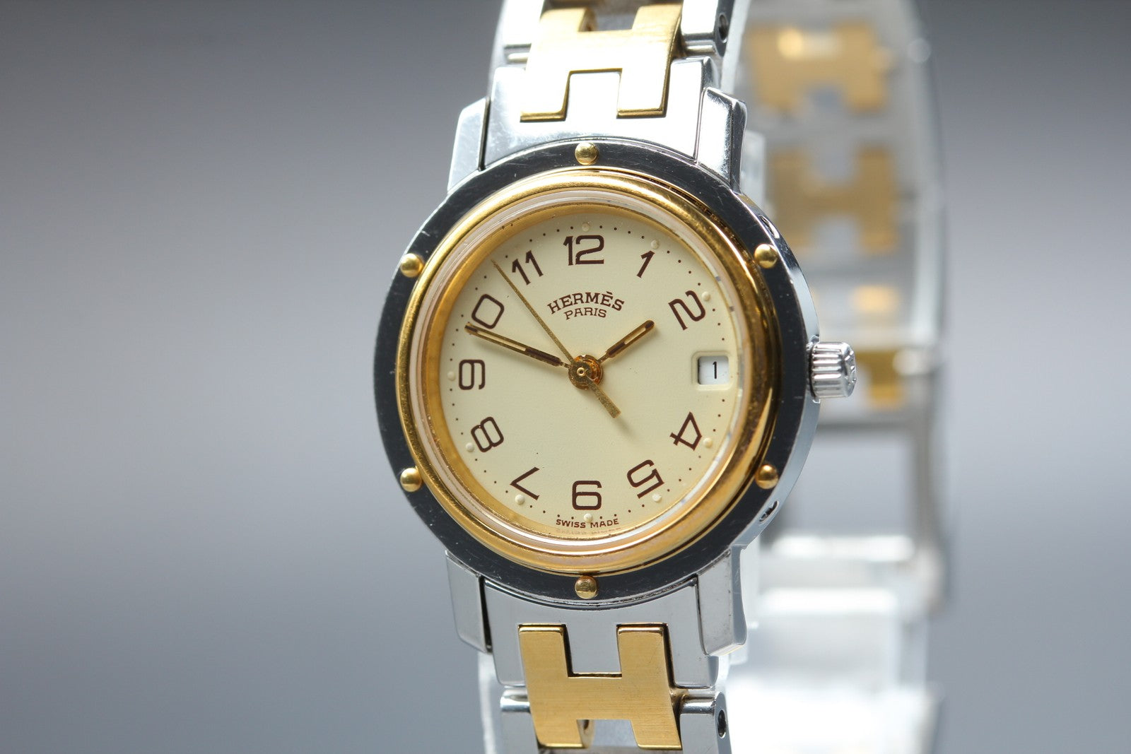 Vintage Hermes Clipper 24mm Ivory Dial Gold Woman's Watch Quartz [w /Box]