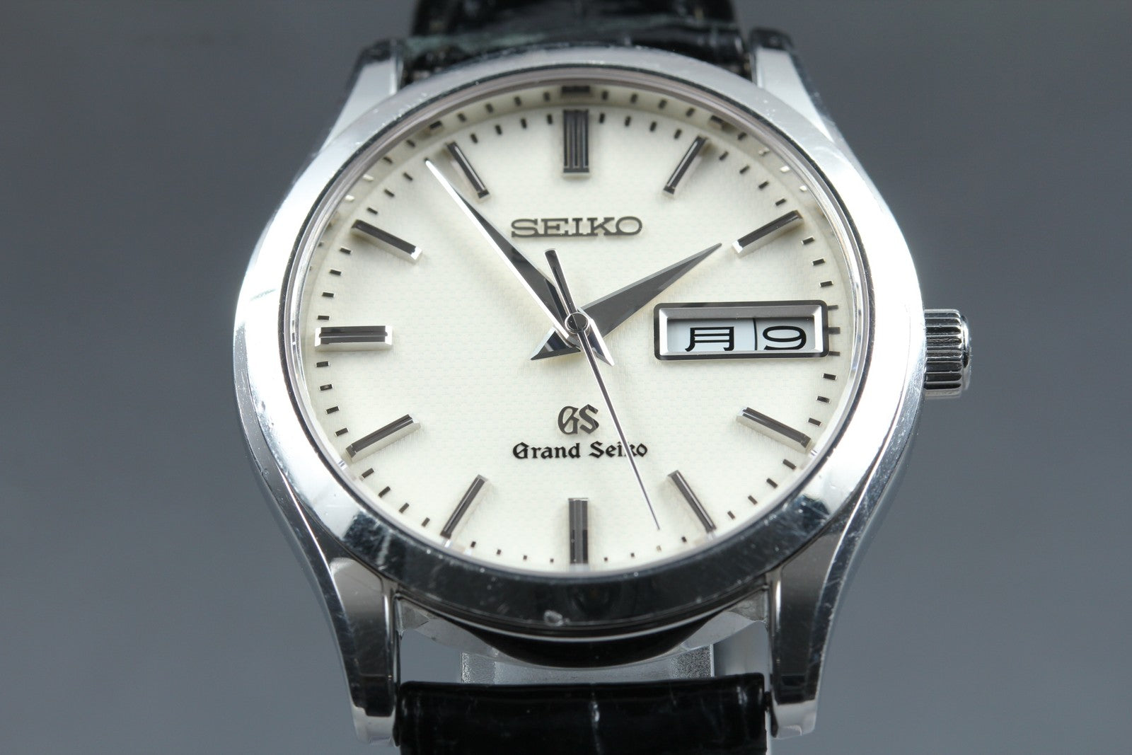 SEIKO Grand Seiko 9F83-0AB0 SBGT019 Quartz Silver Men's Watch 37mm JAPAN