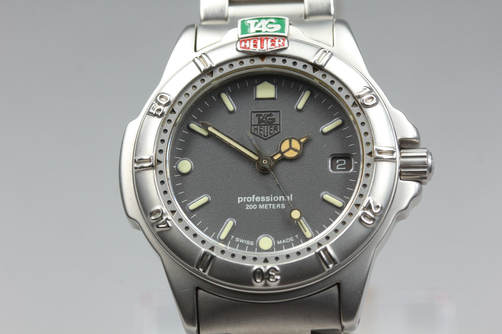 TAG Heuer Professional 999.213K Quartz Gray Dial Men's Watch 34mm JAPAN