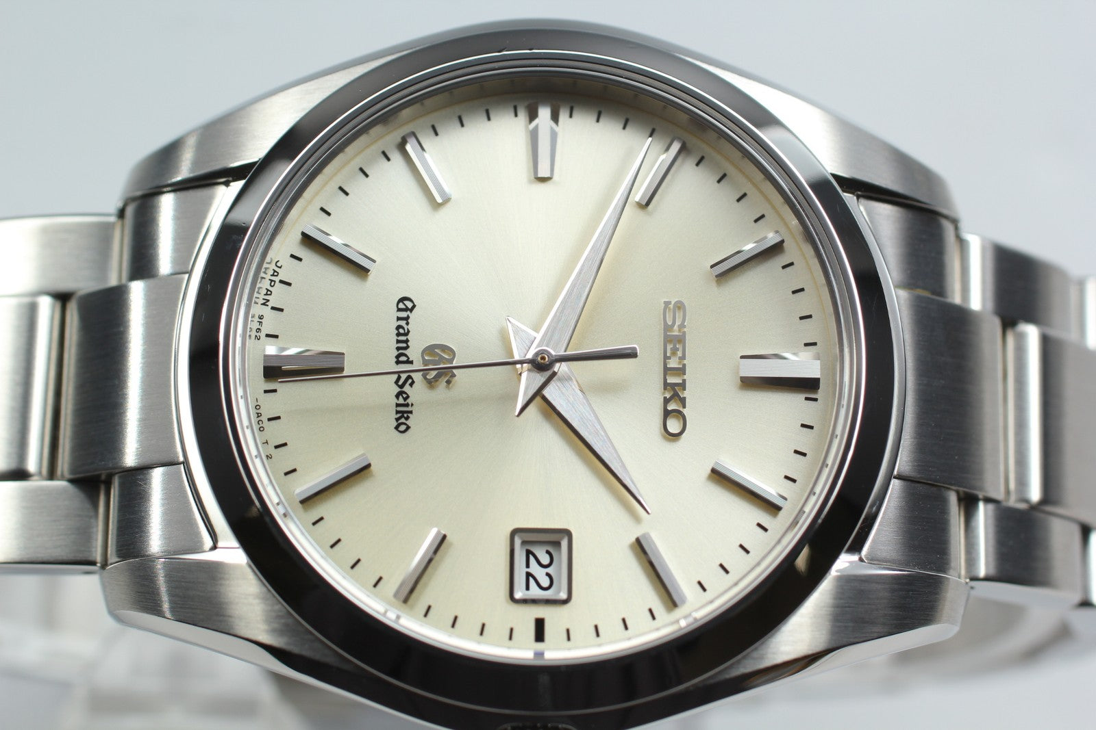 [Near MINT-] Grand Seiko GS 9F62-0AB0 SBGX063 Champagne Quartz Men's Watch JAPAN