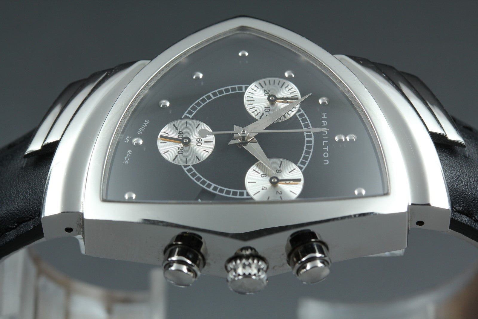 New Batt Hamilton Ventura H244121 Chronograph Quartz Men's Watch 32mm JAPAN Box