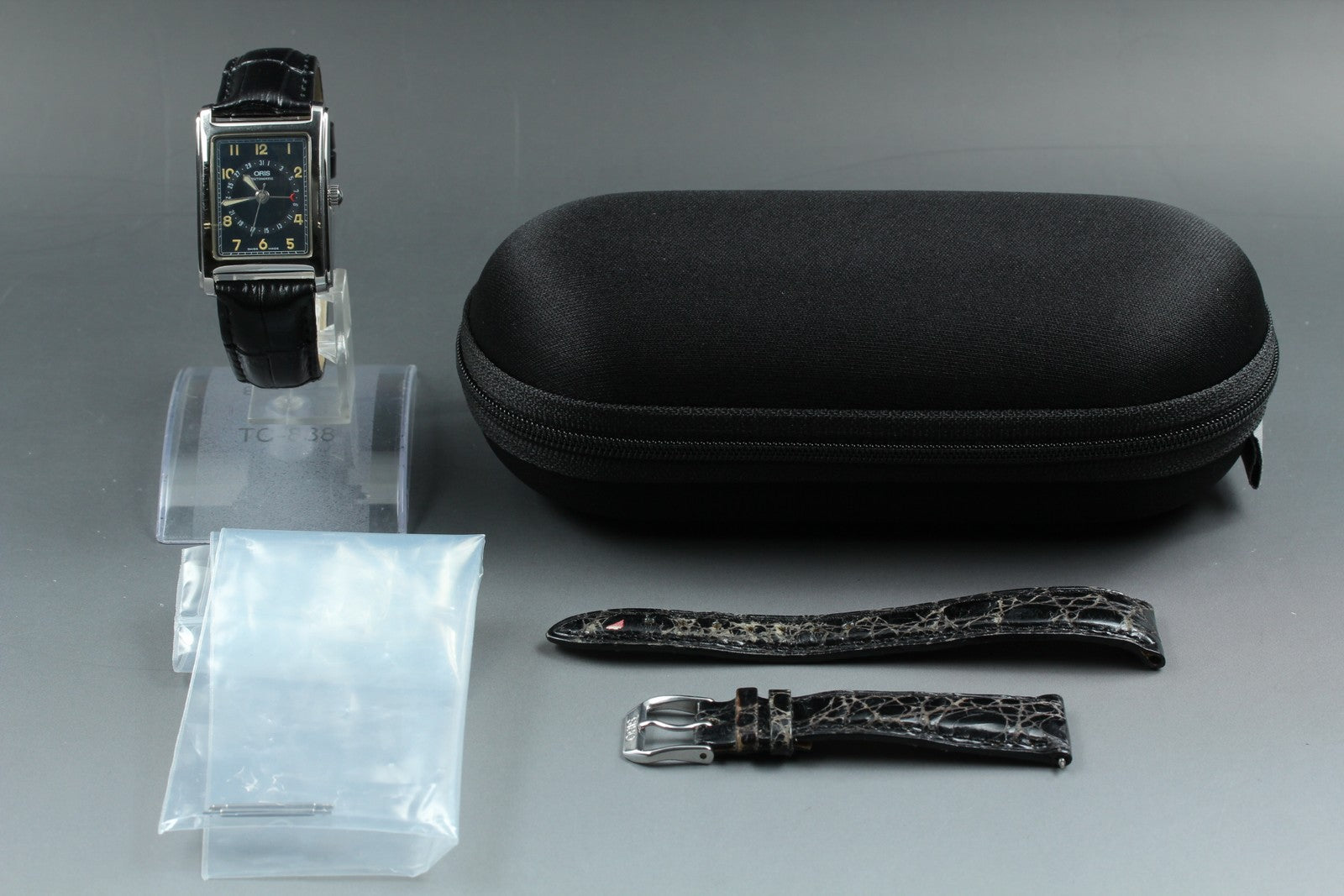 ORIS Rectangular Pointer Date B7460 Automatic Black Women's Watch 26mm JAPAN