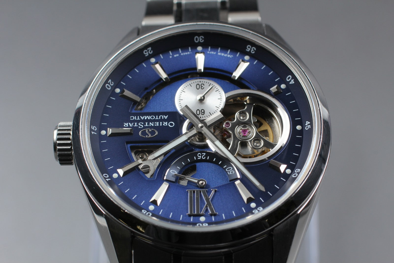 Exc+5 Orient Star Contemporary Collection F6F4-UAB0 Modern Skeleton Men's Watch