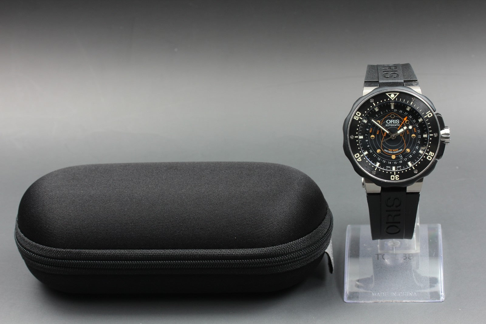 ORIS ProDiver Pointer Moon 7682 Automatic Black Men's Watch 46mm JAPAN