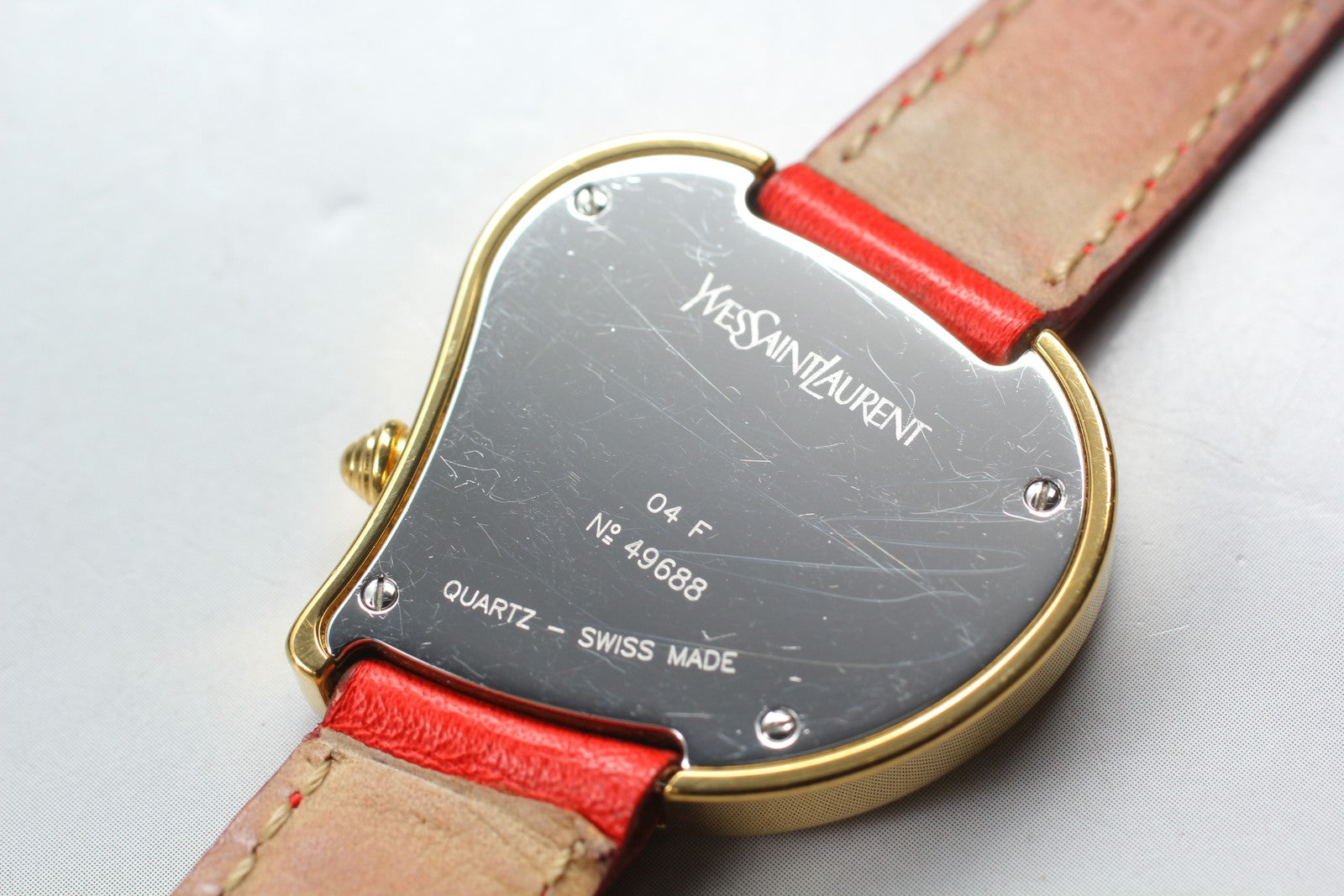 [Exc+5] Yves Saint Laurent Heart Gold Red 30mm Women's Watch Quartz JAPAN