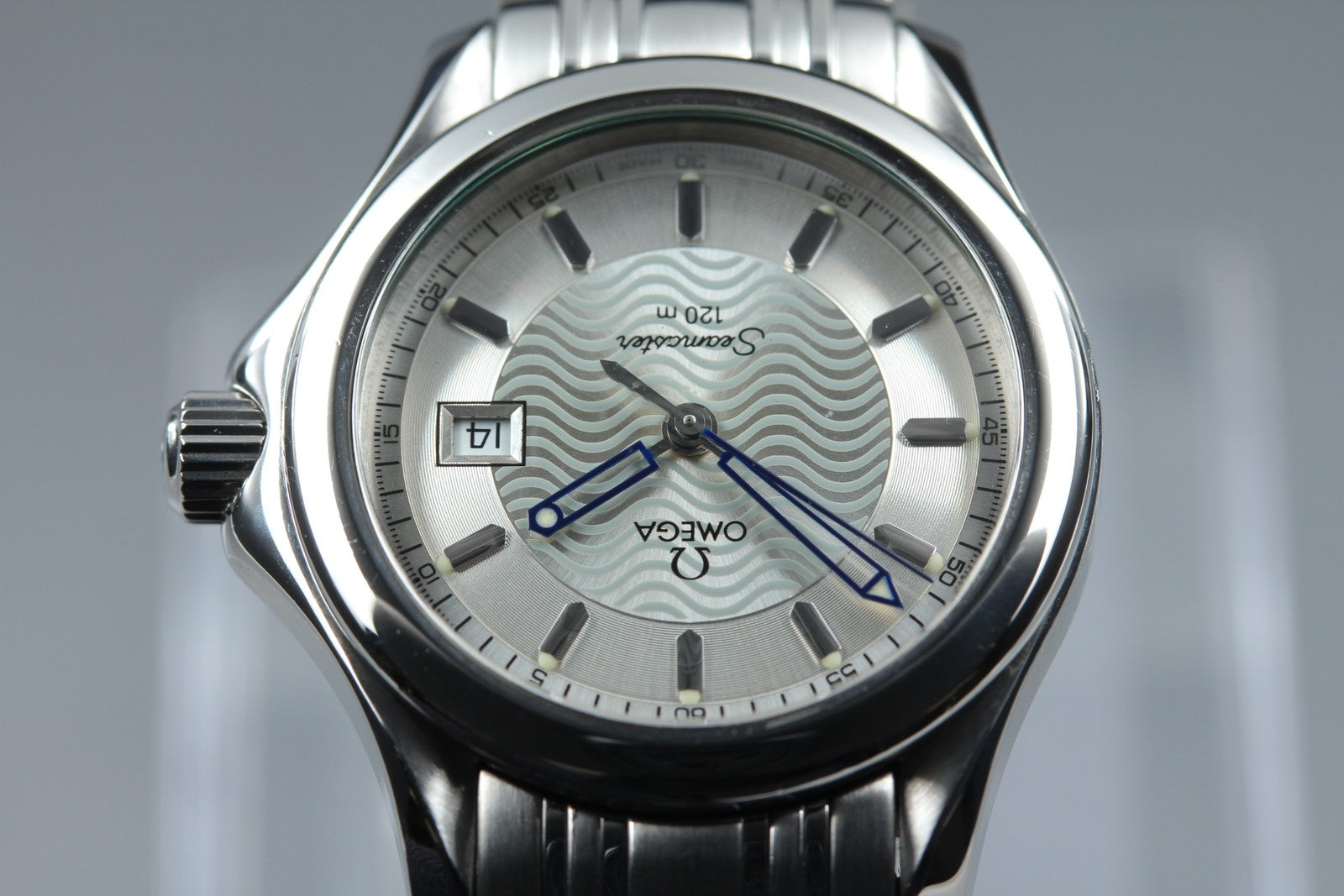 Vintage OMEGA Seamaster 2571.32 Cal.1424 Quartz Silver Women's Watch 28mm JAPAN