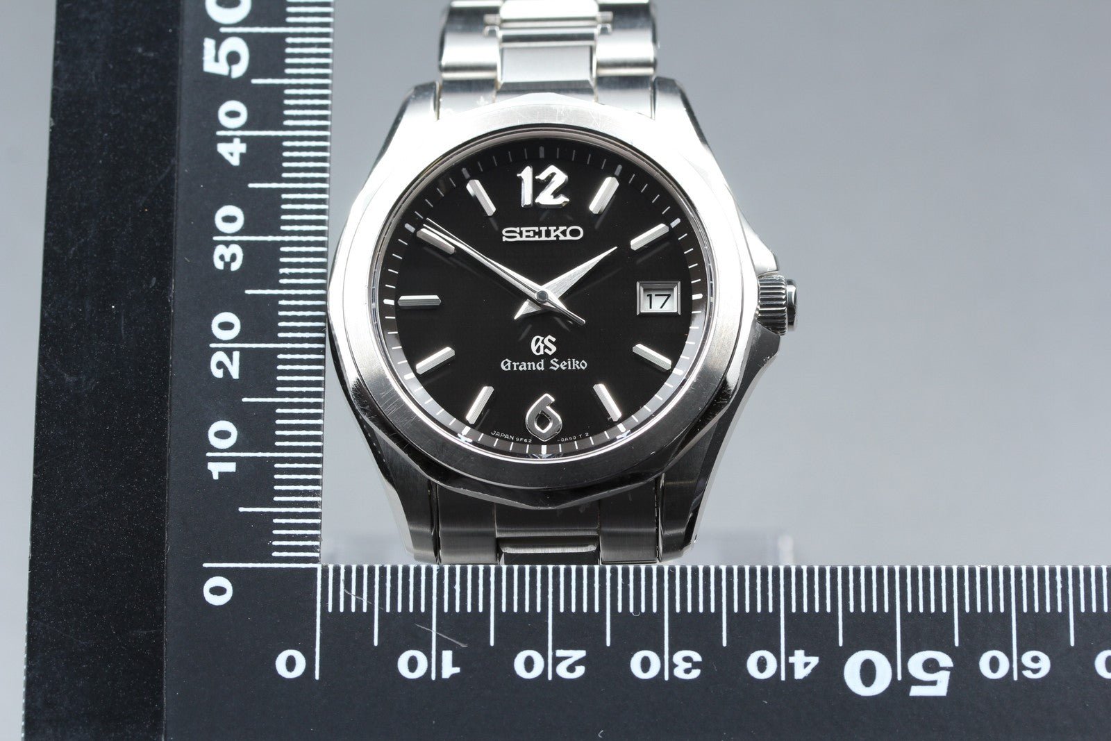 Grand Seiko GS 9F62-0A60 SBGX035 Black Dial 37mm Quartz Men's Watch JAPAN