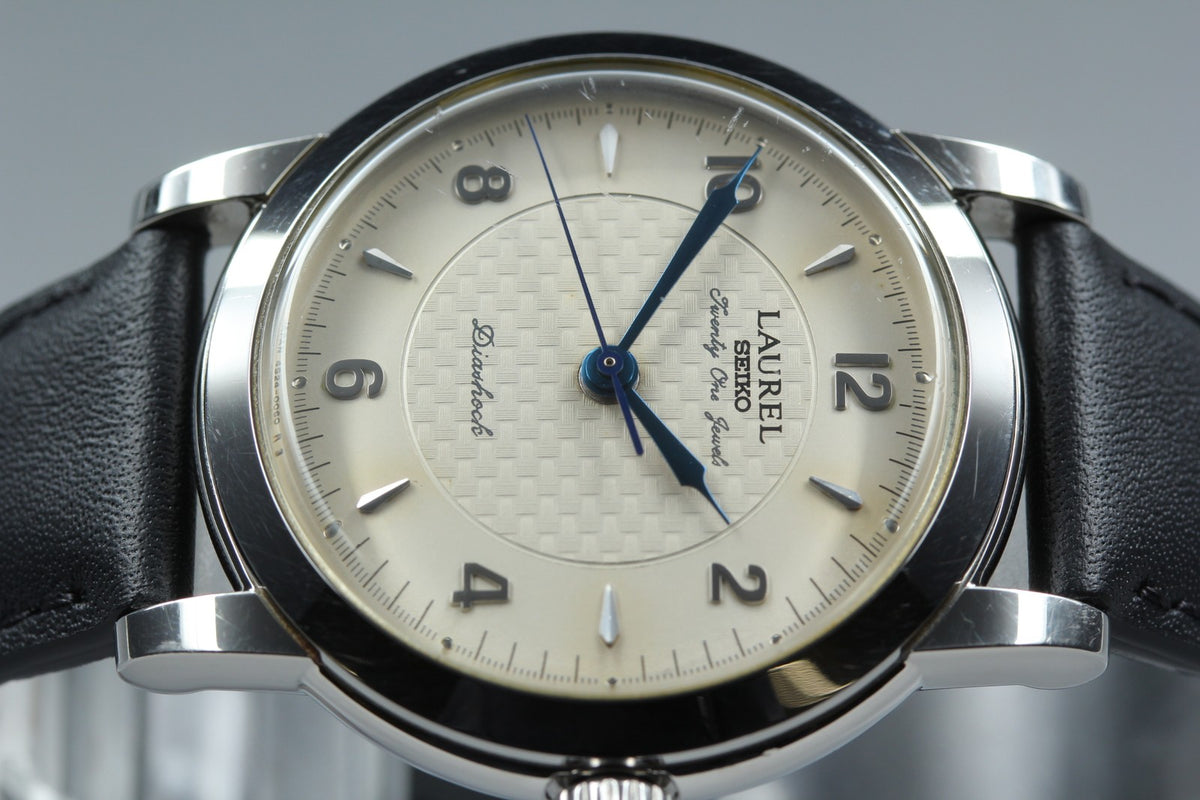 SEIKO Laurel 4S24-0060 LJAL602 Hand Winding Silver 34mm Mens Watch Vintage JAPAN