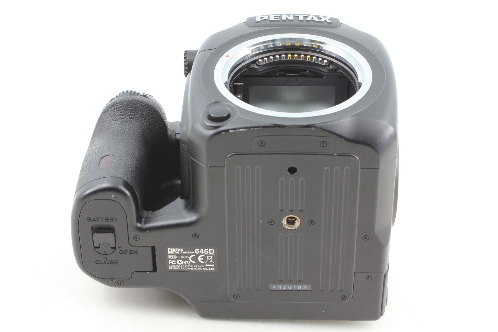 Only 1844 shots / Latest Firmware [MINT] Pentax 645D 40 MP Digital Camera JAPAN