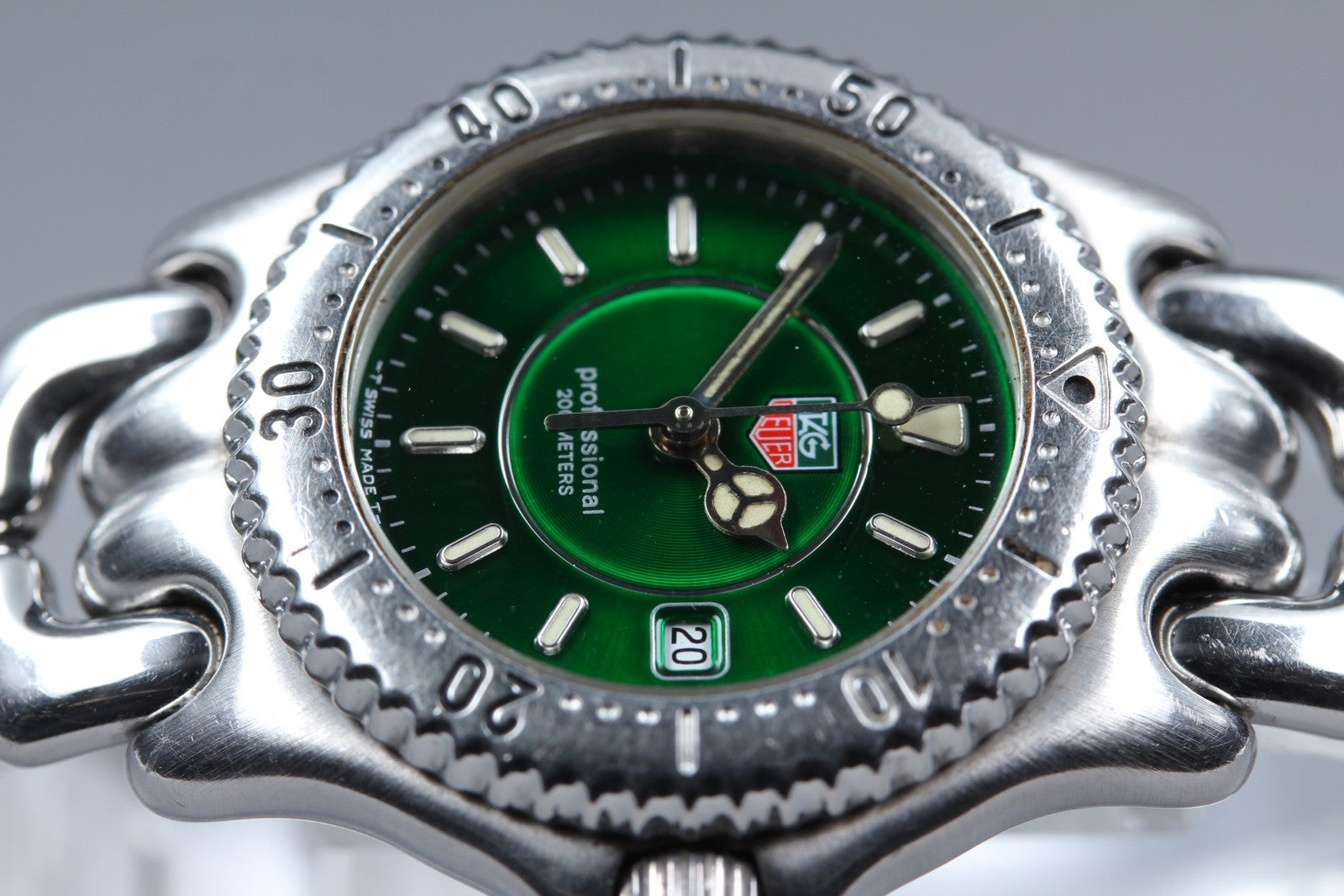 TAG Heuer SEL WG131E Green Dial Quartz Date Women's Watch 27mm JAPAN Exc+5