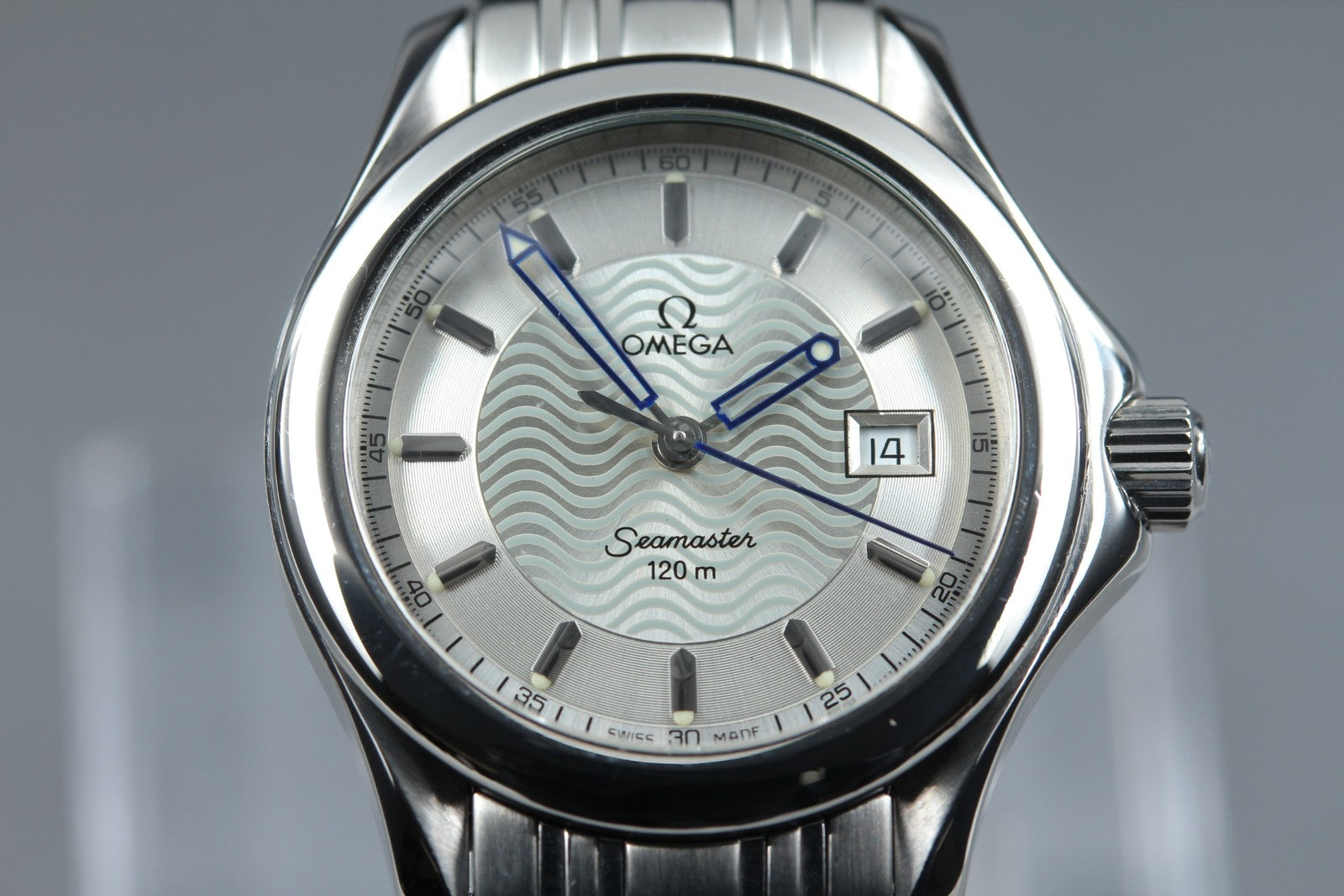 Vintage OMEGA Seamaster 2571.32 Cal.1424 Quartz Silver Women's Watch 28mm JAPAN