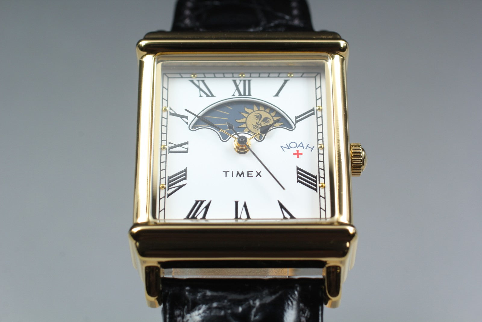 NOAH × TIMEX Sun and Moon Watch TW2W72800 25mm Gold Black Men's Quartz Watch