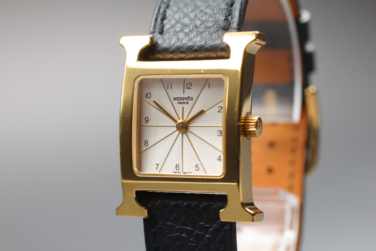 [Exc+5] HERMES H Watch HH1.201 Gold Black "N" 21mm Woman's Watch Quartz JAPAN