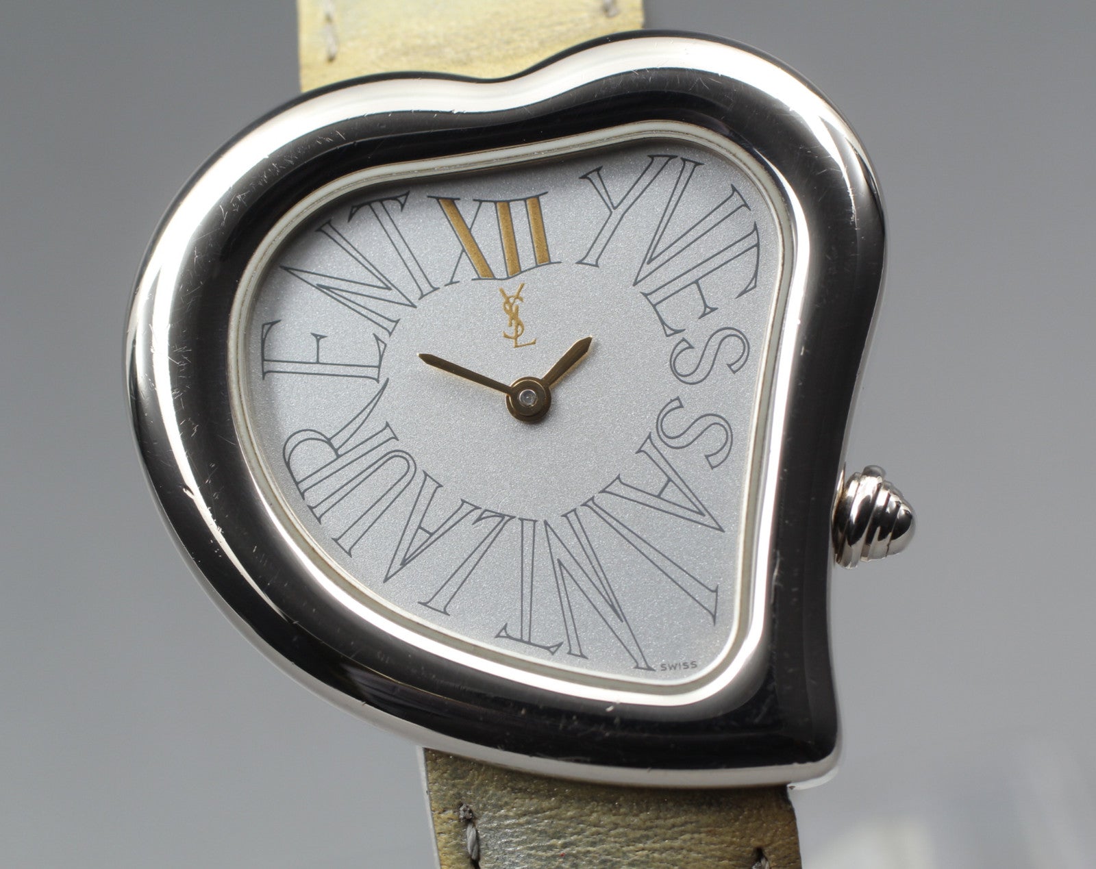 [Exc+5] Yves Saint Laurent Heart Silver 31mm Women's Watch Quartz From JAPAN